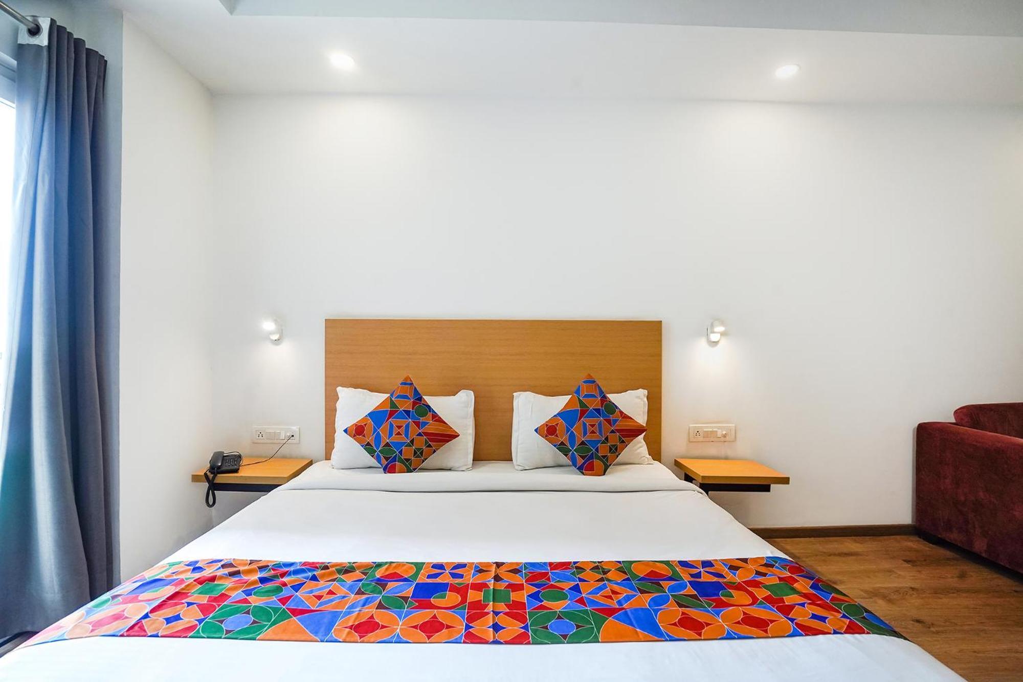 Fabhotel Prime Cloud 9 Ghaziabad Eksteriør bilde